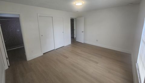 372 Imperial Dr