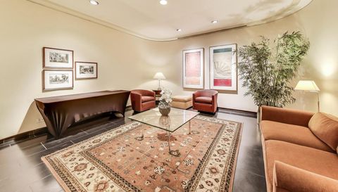 1310 N Ritchie Court