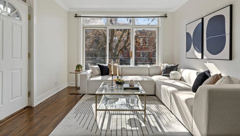 1642 W Julian Street