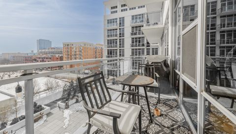 901 W Madison Street