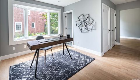 35 East Dr