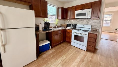 5044 W 31st Place
