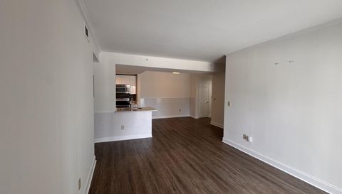 1075 Peachtree Walk NE