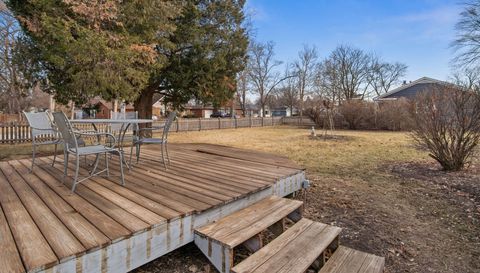 304 S Prairie Street