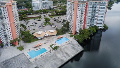 1301 Ne Miami Gardens Dr