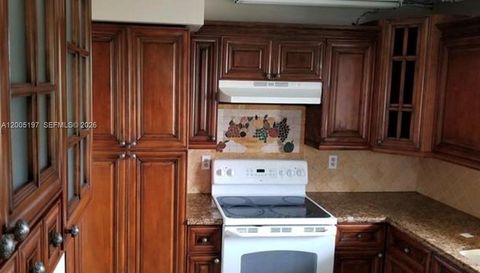309 Lakeview Dr