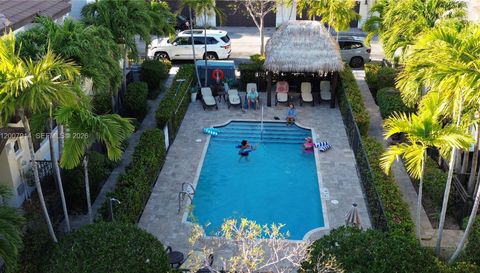 843 Ocean Blvd