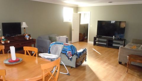 138 W Irving Park Road