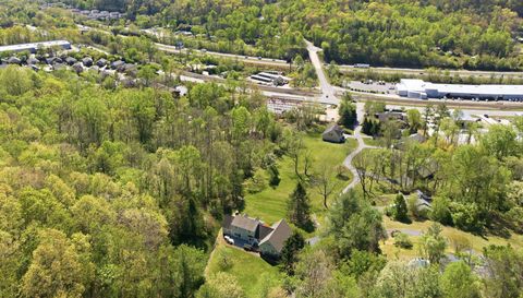 29 Small Mountain Dr