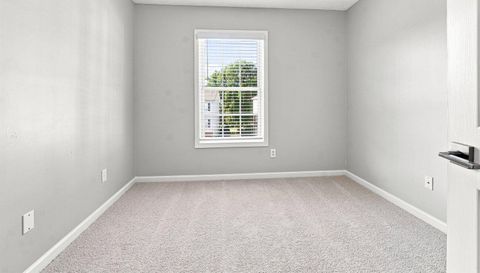 3684 Lantern Walk Ln