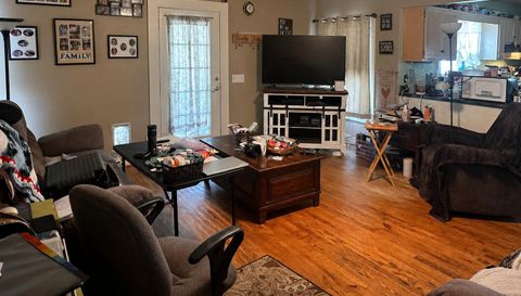 162 Brookfield-Lenox Rd