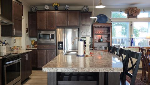 3925 Manatee Club Dr