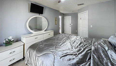 8401 CRYSTAL COVE LOOP