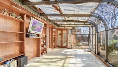 1304 Hi Circle North DR