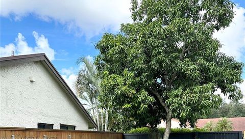 960 Bayberry Point Dr