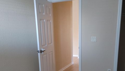 5398 Oxford Manor Cir