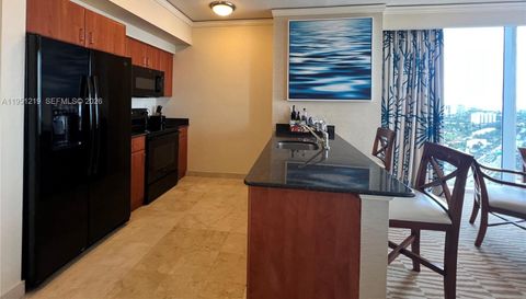 18001 Collins Ave