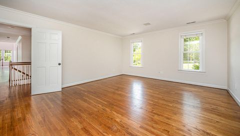 1820 Hunting Ridge Rd