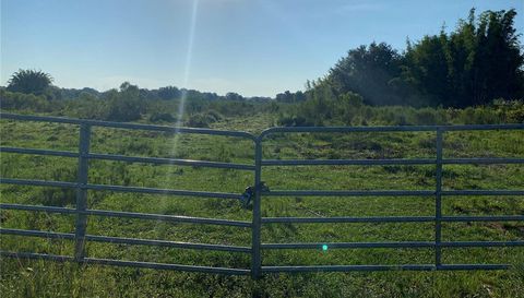 5187 GREENFIELDS RUN