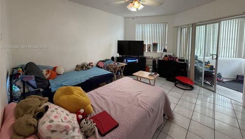 1701 Miami Gardens Dr