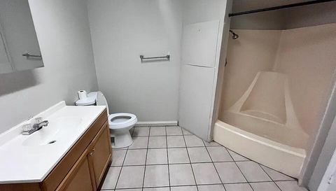 215 N Buena Vista Dr