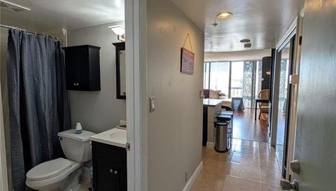 255 Dolphin Point