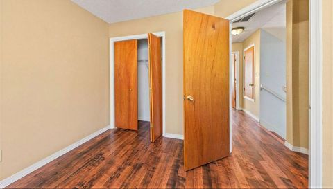 1815 Pointed Leaf Ln