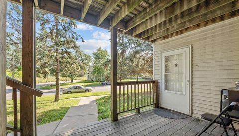 1053 Cromwell Avenue