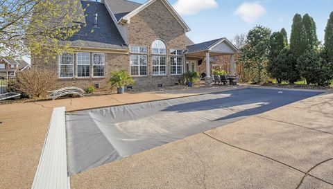 5688 Victoria Bluffs Dr