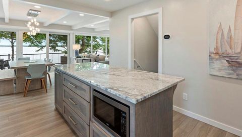 1725 White Cloud Drive N