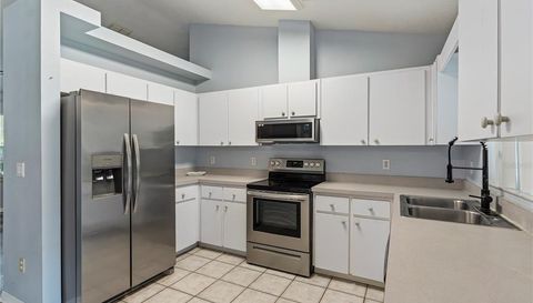 5542 NW 60TH TERRACE