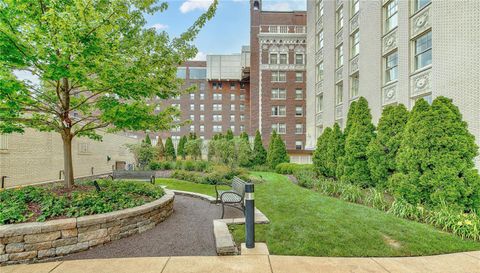 232 N Kingshighway Boulevard