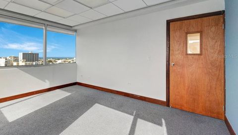 207 Calle Del Parque