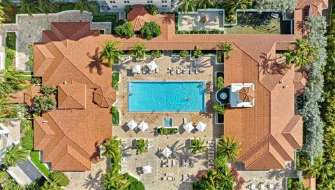 19900 W Country Club Dr