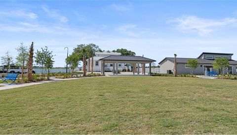 5616 QUIET PALM LOOP