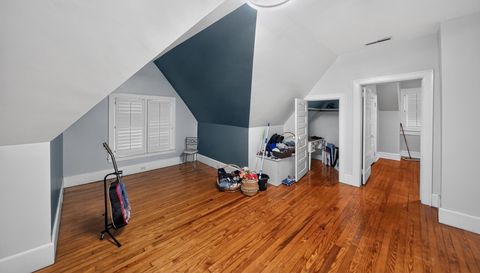 425 Roanoke Ave