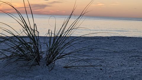 3806 Gulf Of Mexico Dr