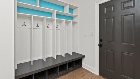 217 Chapel Ridge Cir