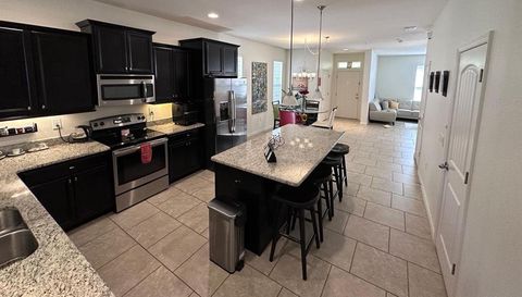 1562 SOFTSHELL STREET