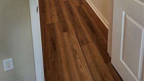 3600 Oaks Clubhouse Dr