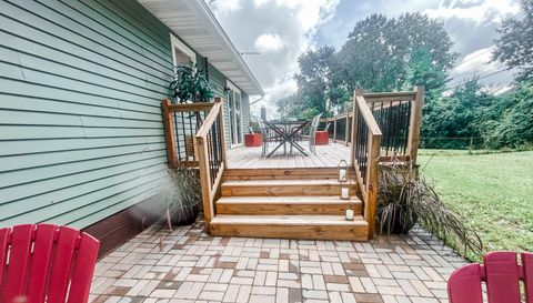 247 Lonepine Rd