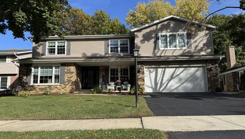 32 Westmoreland Ln