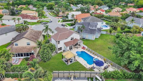 20914 La Questa Ct