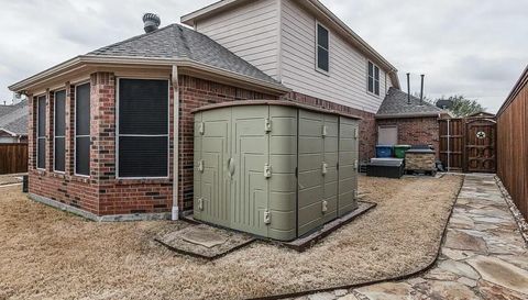 1320 Spring Ridge Ln