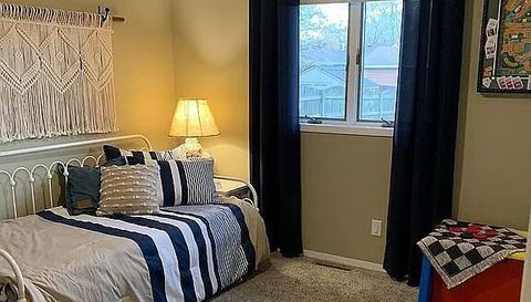 2428 Rolling Hill Dr