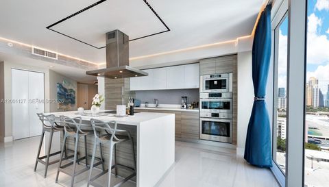 300 Sunny Isles Blvd