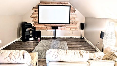 226 N Orchard Farms Ave