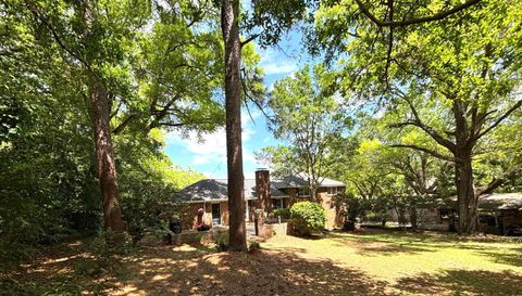 5911 N Shenandoah Rd