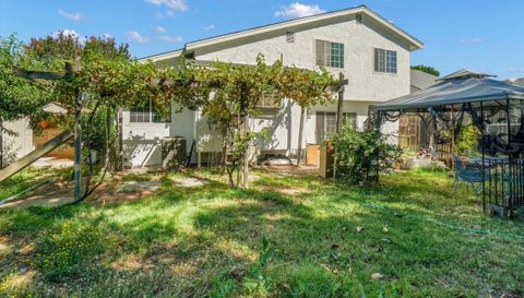 6308 Hillsdale Blvd
