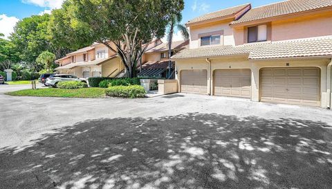 5520 Coach House Cir